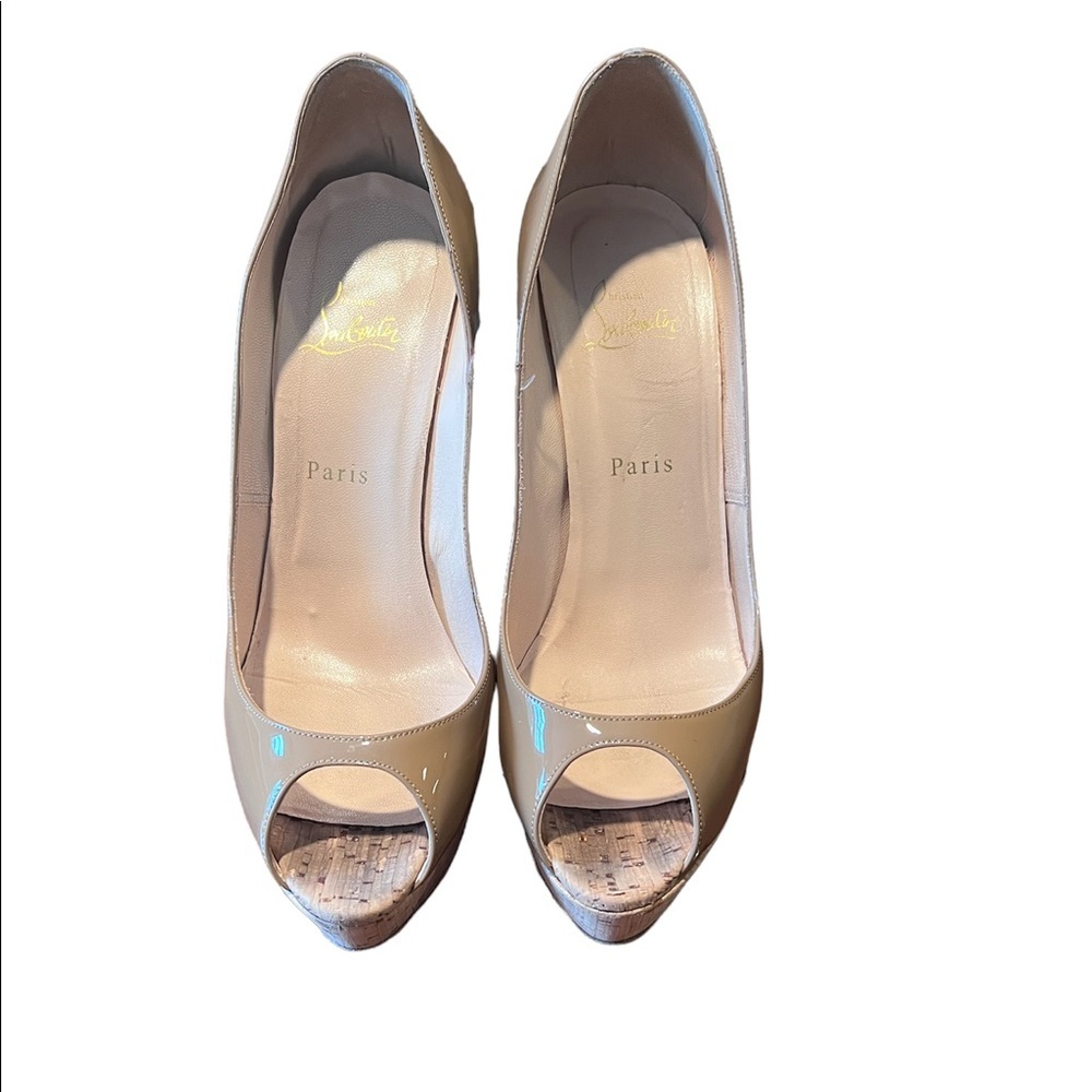 Authentic Christian Louboutin peep toe banana 140 patent calf/cork camel heels